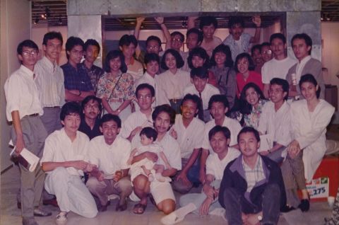 Foto bersama AMI pada Pameran Prospektif 1990