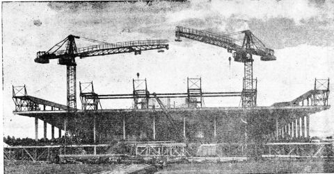 Pembangunan Istana Olahraga (Istora)