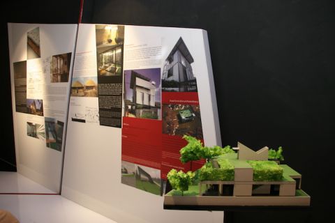 Maket Rumah Tangkuban Perahu 