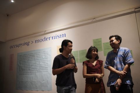 Pembukaan Pameran occupying>modernism di Galeri Kopimanyar