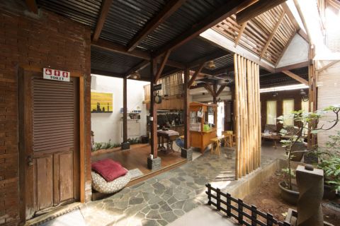 Ciledug Timber House, Cibubur